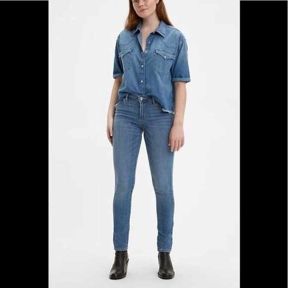 Levis 711 Skinny Jeans Medium Wash Denim Womens Slim Fit Stretch Size 30 - Picture 2 of 11